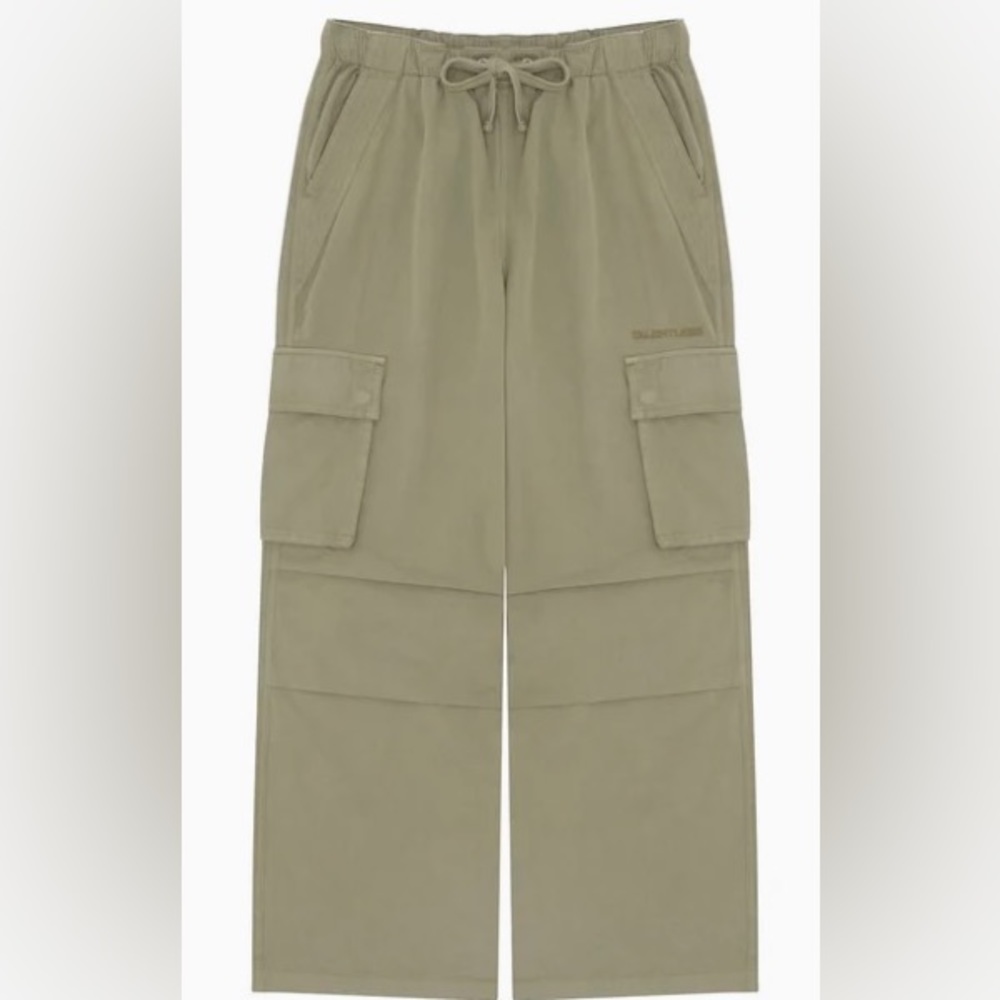 Talentless brand slightly oversized cargo pants - side pockets comfy